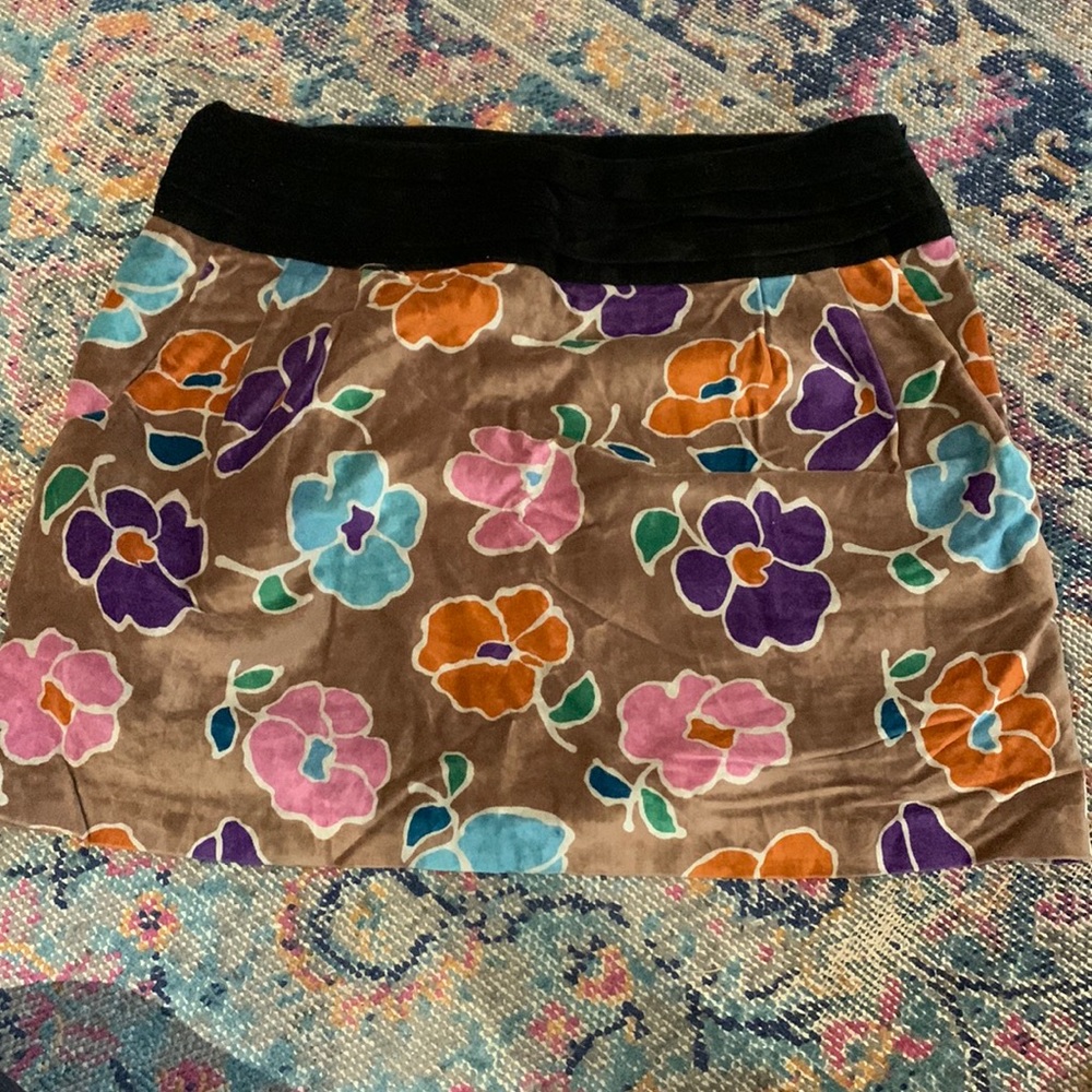 Velvet skirt